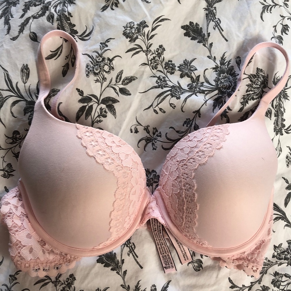 Perfect shape body by Victoria’s Secret bra